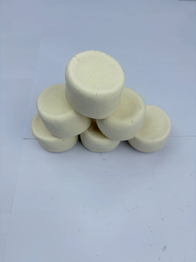 奎克栏木伊犁特产酸味大圆块奶疙瘩