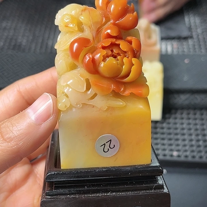 寿山石印石这种现象很容易发生一