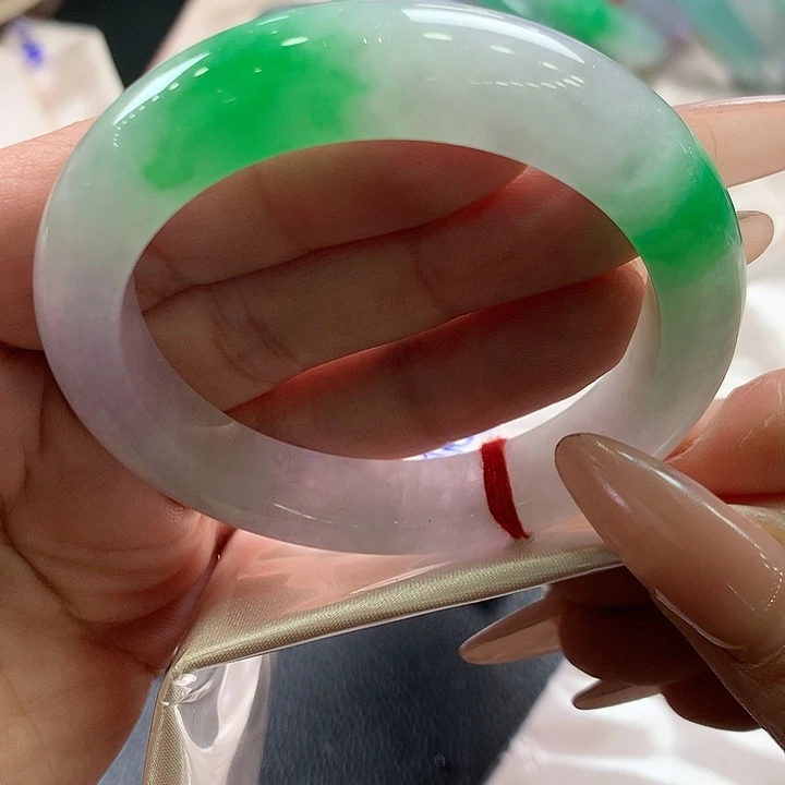 翡翠未镶嵌手镯51正大漏阳绿