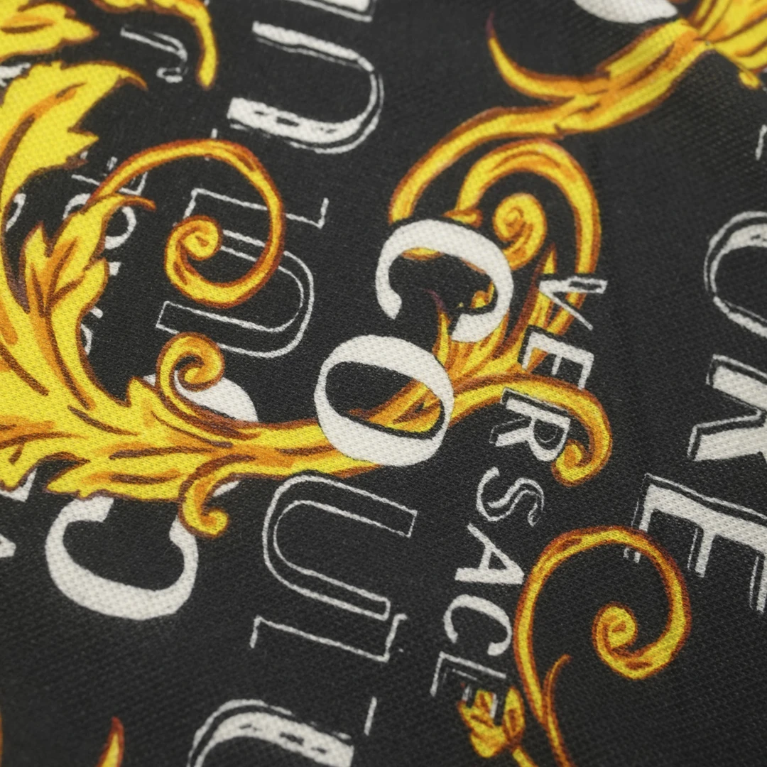 1212每米省83.6元6.2折 VR 棉针织面料黑底印花布料158CM 254G/M