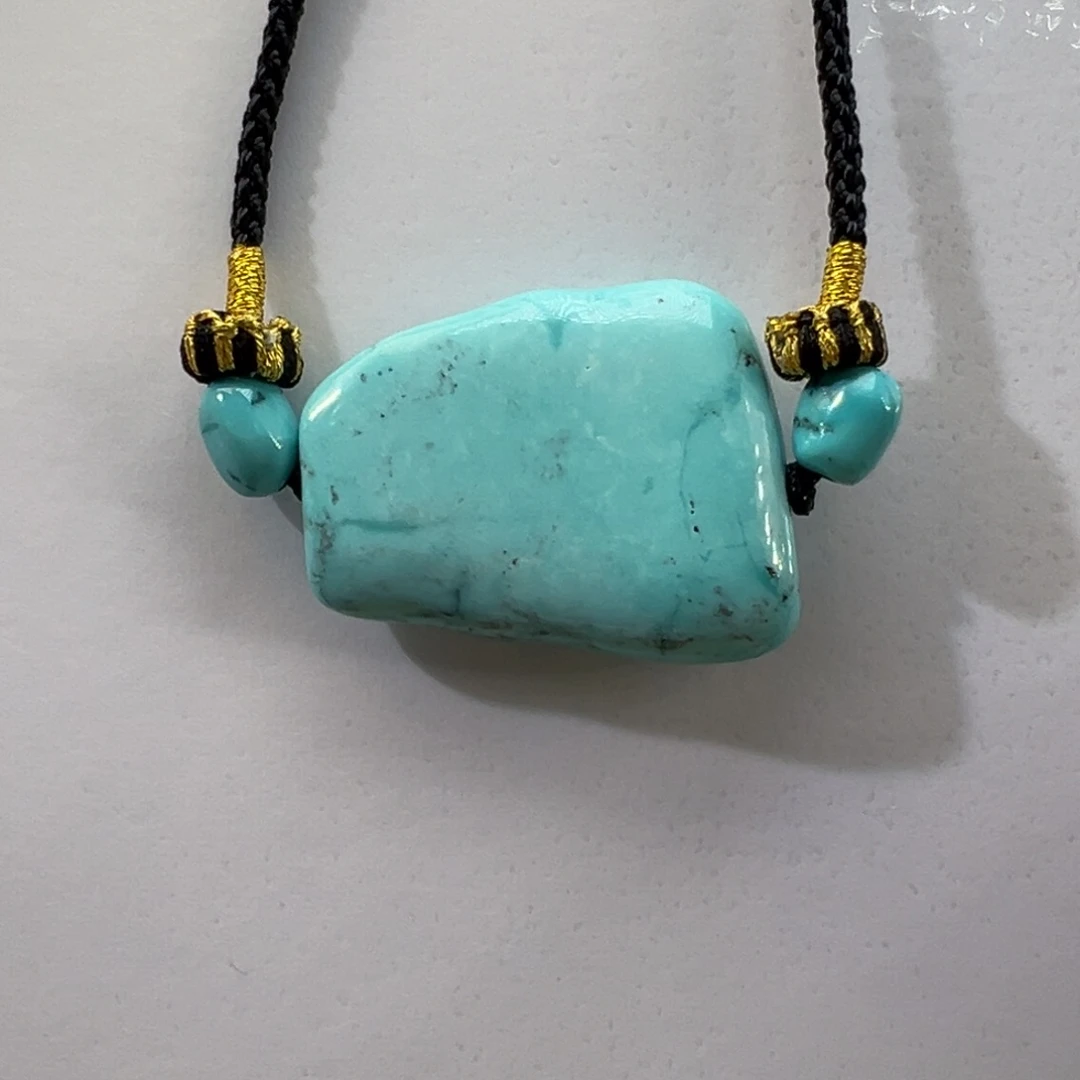 绿松石未镶嵌挂件