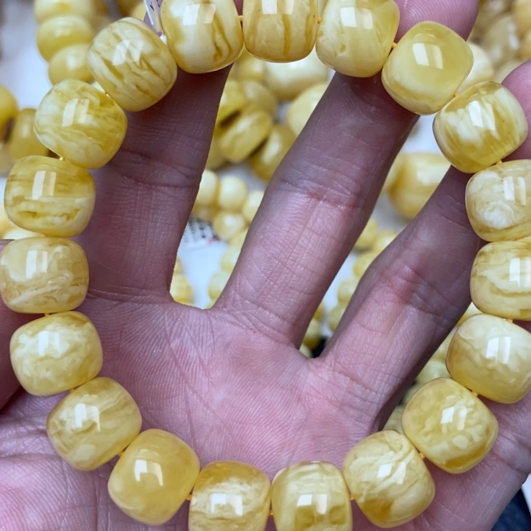 琥珀未镶嵌珠宝奇石7