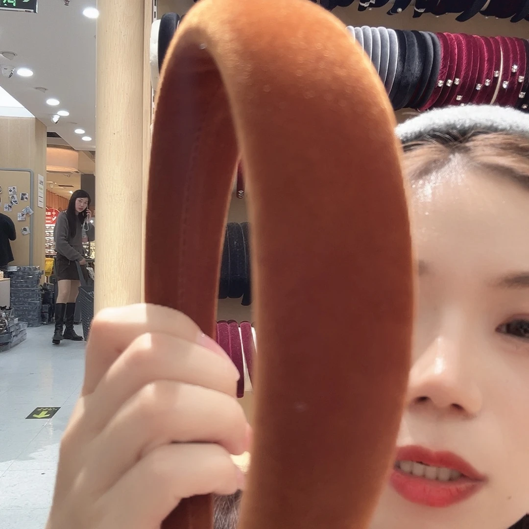 L***L皮质铁合金南瓜色发箍