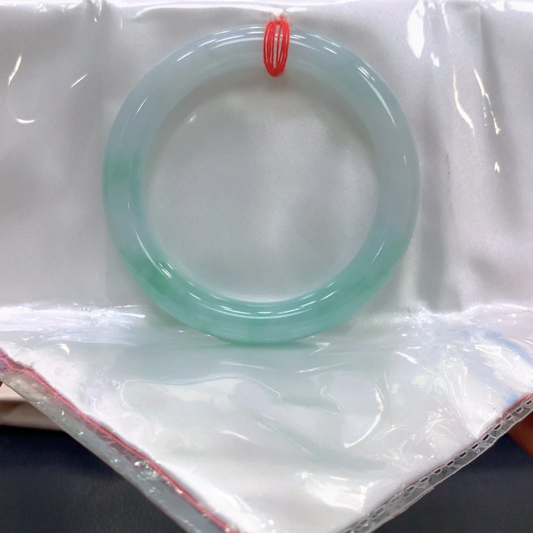 翡翠未镶嵌手镯翡翠22