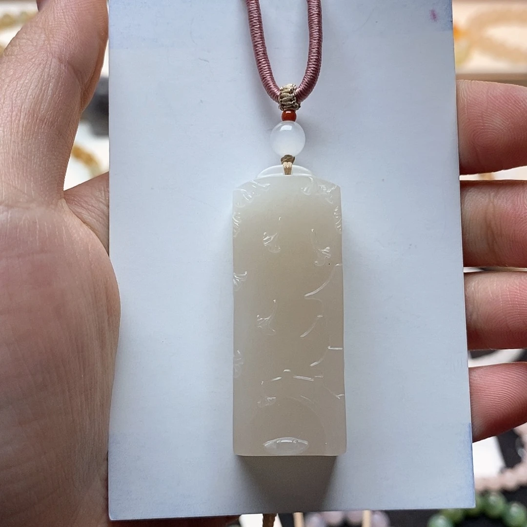 和田玉颈饰未镶嵌熟藕粉烟雨江南