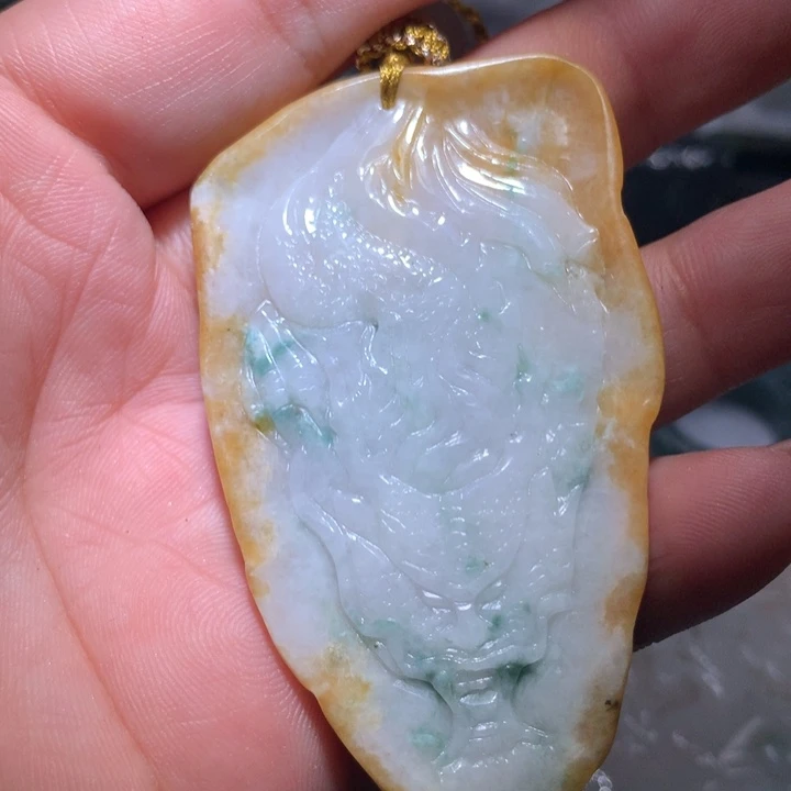 翡翠未镶嵌颈饰保真天然A货翡翠