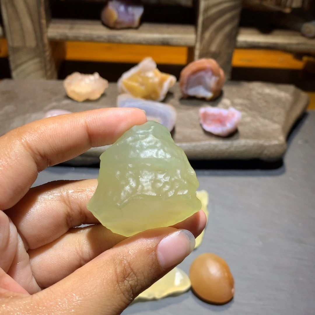 未镶嵌玛瑙/玉髓珠宝奇石