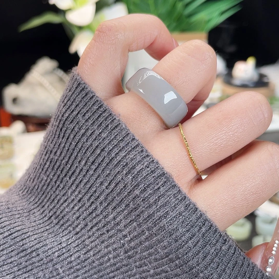 和田玉未镶嵌戒指E73奶灰高级圆切16.8