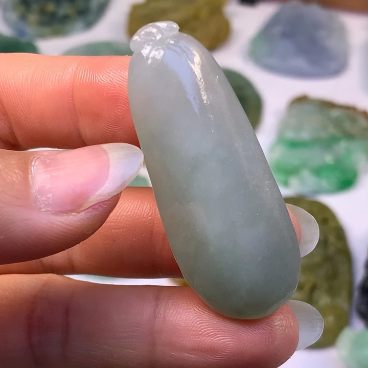 定制翡翠未镶嵌翡翠