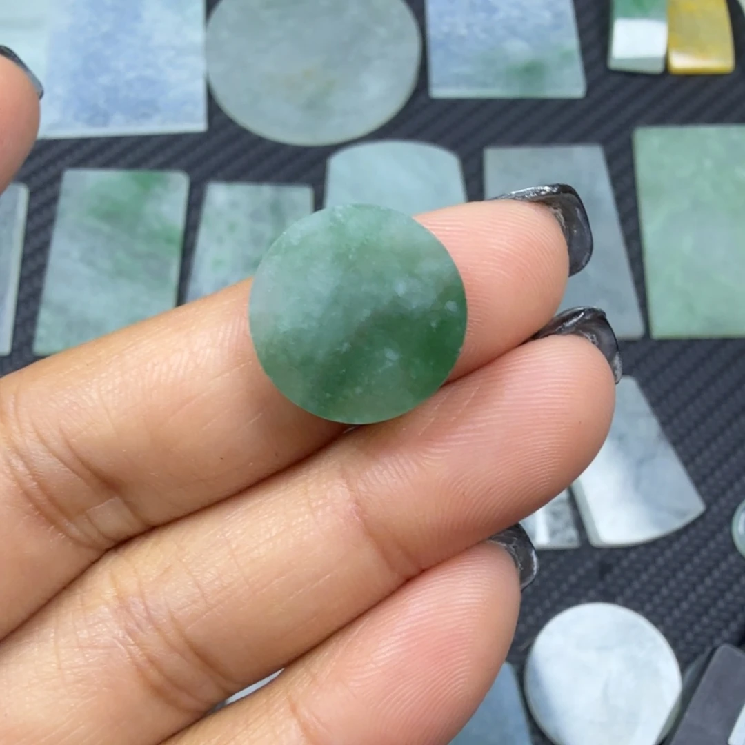 翡翠颈饰未镶嵌天然缅甸a货翡翠