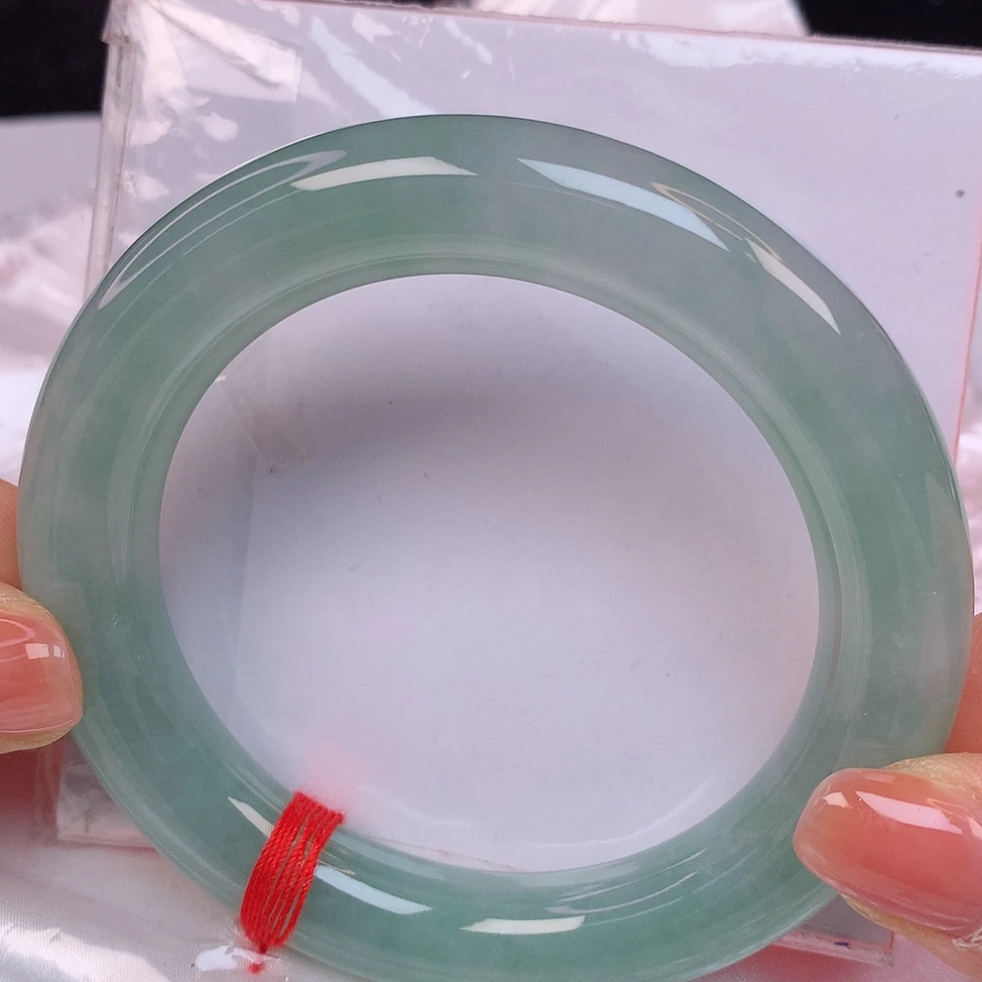 【闪购商品】翡翠手镯未镶嵌56圆条手镯