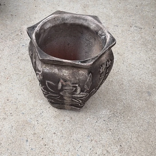 18/24瑕疵瑕疵的。