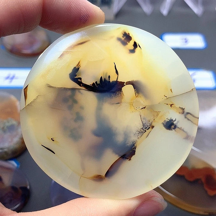 未镶嵌颈饰玛瑙/玉髓