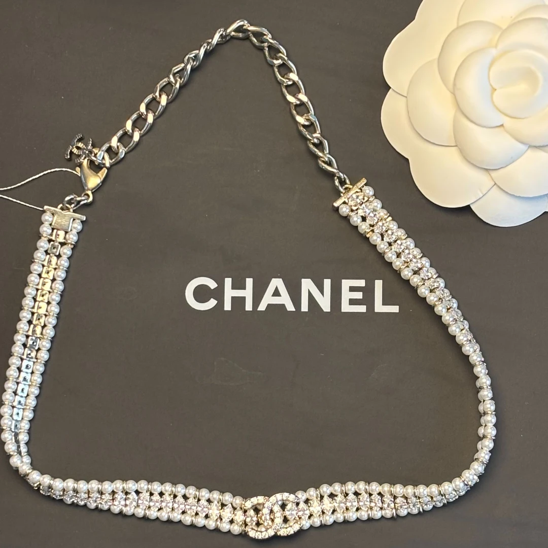 未使用 Chanel/香奈儿 精致时尚满钻珠珠颈链AA0185