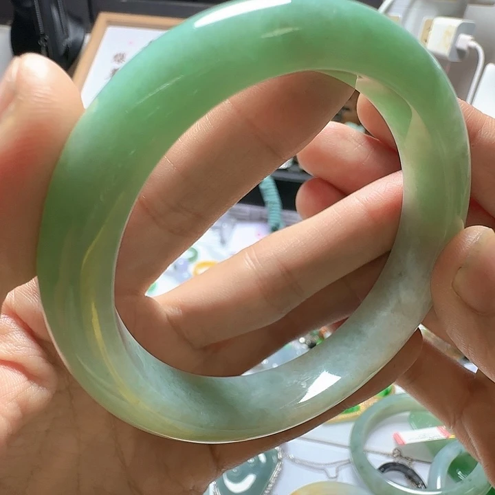 翡翠未镶嵌手镯翡翠1680