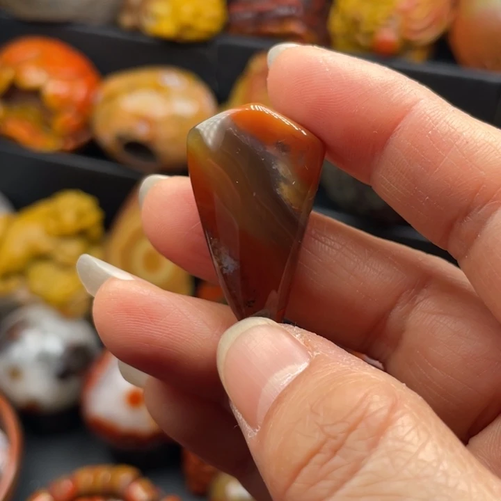 玛瑙/玉髓未镶嵌颈饰