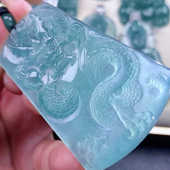 【闪购商品】翡翠颈饰未镶嵌天然翡翠