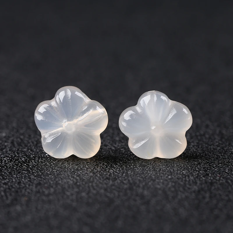 天然白玛瑙玉髓小梅花配件通孔隔珠珠宝文玩手链项链diy配饰