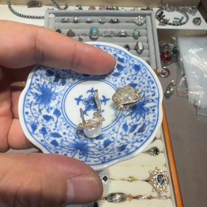 瓷片青**草瓷器的制作工艺和