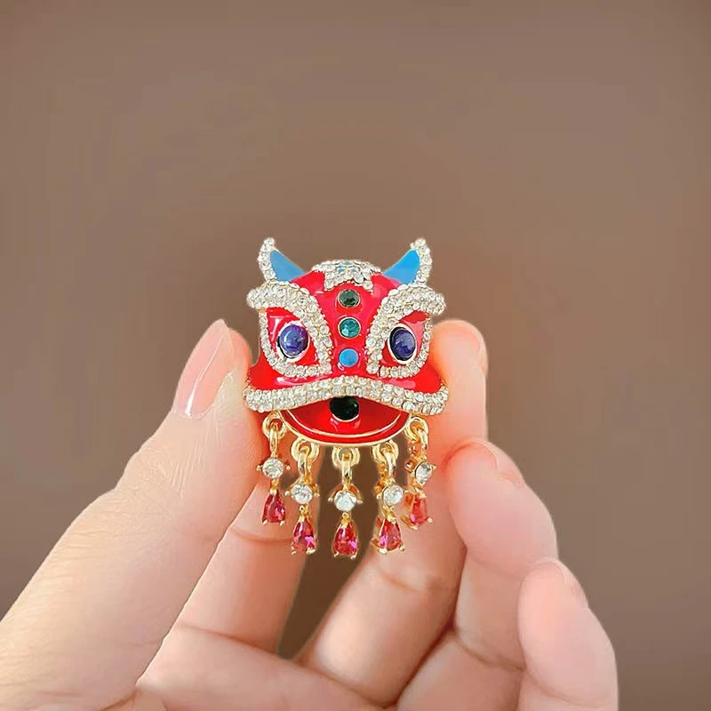 合金珐琅胸针 国潮醒狮胸针高级感小众国风红色喜庆舞狮新年胸花