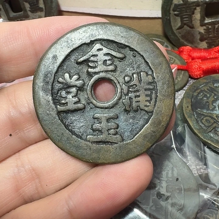馨***您铜现代工艺品花钱