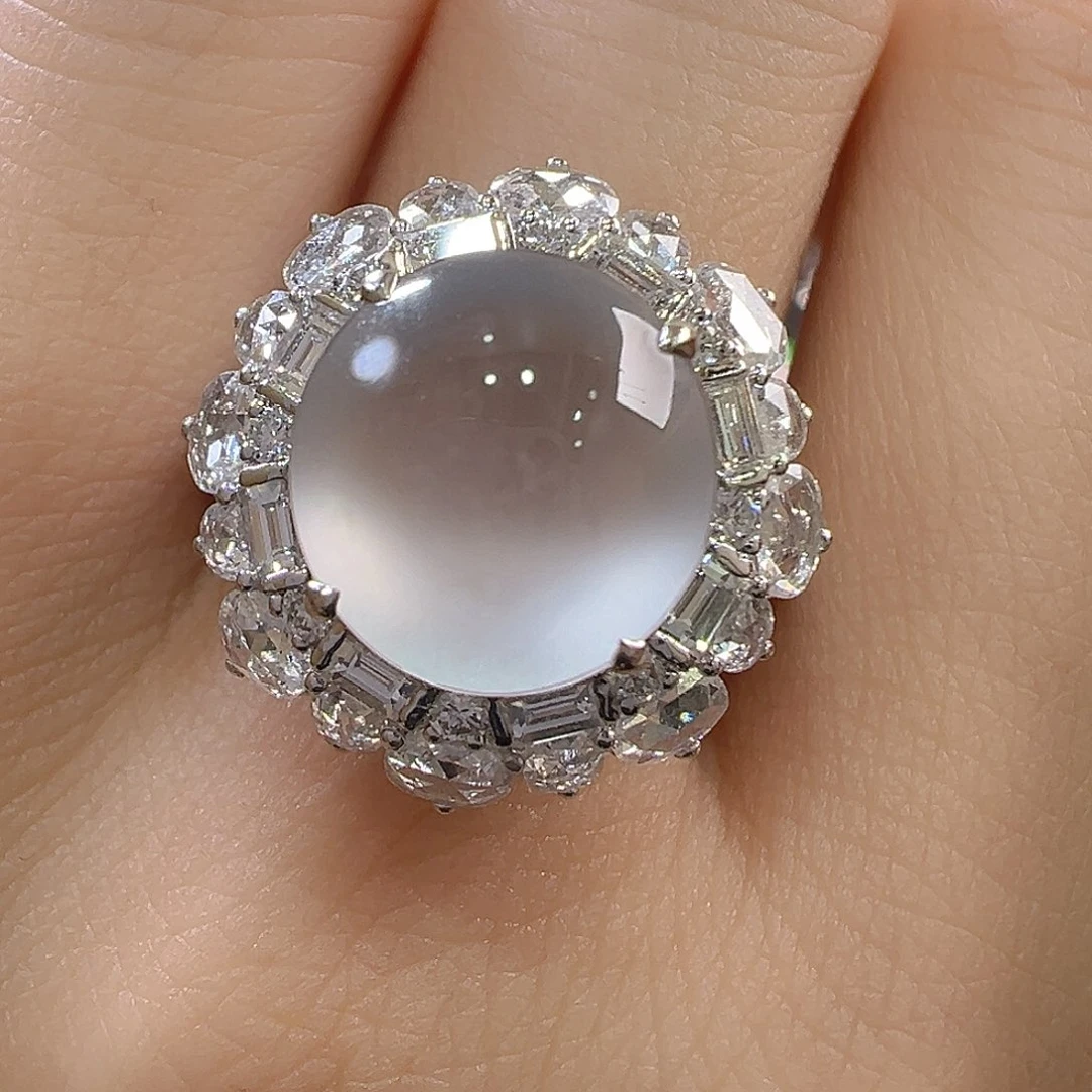 18K金镶嵌戒指翡翠