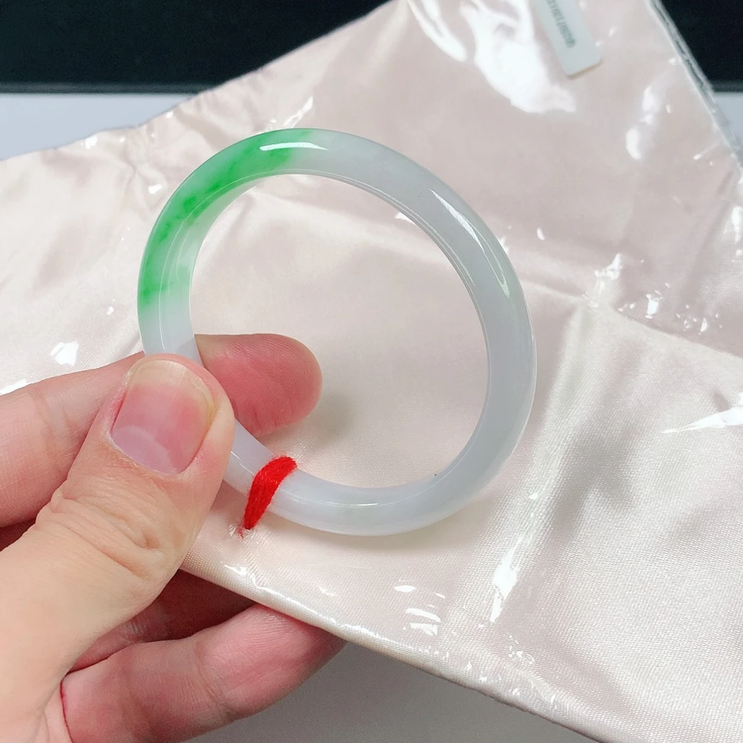 翡翠未镶嵌手镯1703