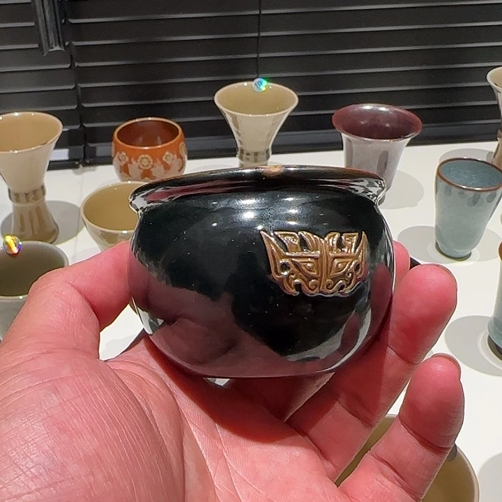 随***欲龙泉青瓷微瑕风水缸