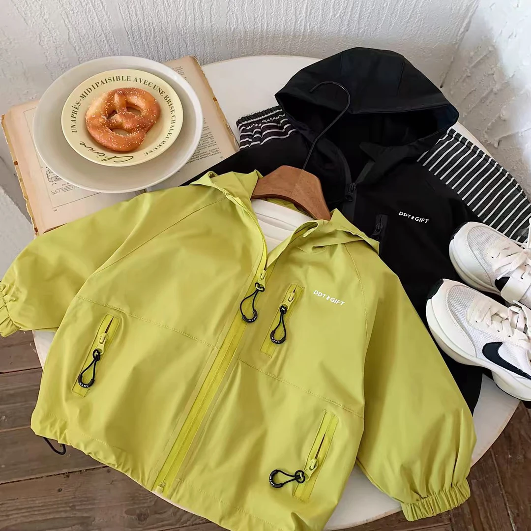 男童外套冲锋衣春秋连帽休闲上衣帅气时尚拉链夹克潮流百搭春款潮