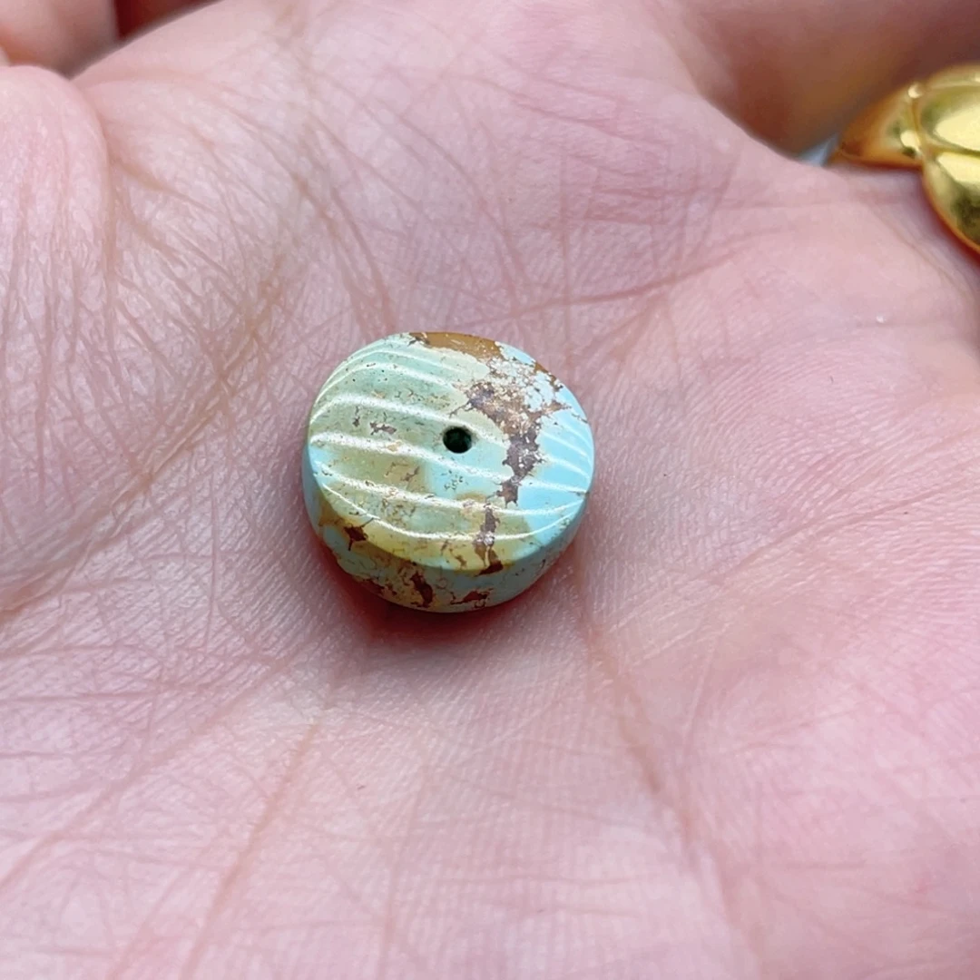 南红玛瑙未镶嵌珠宝奇石