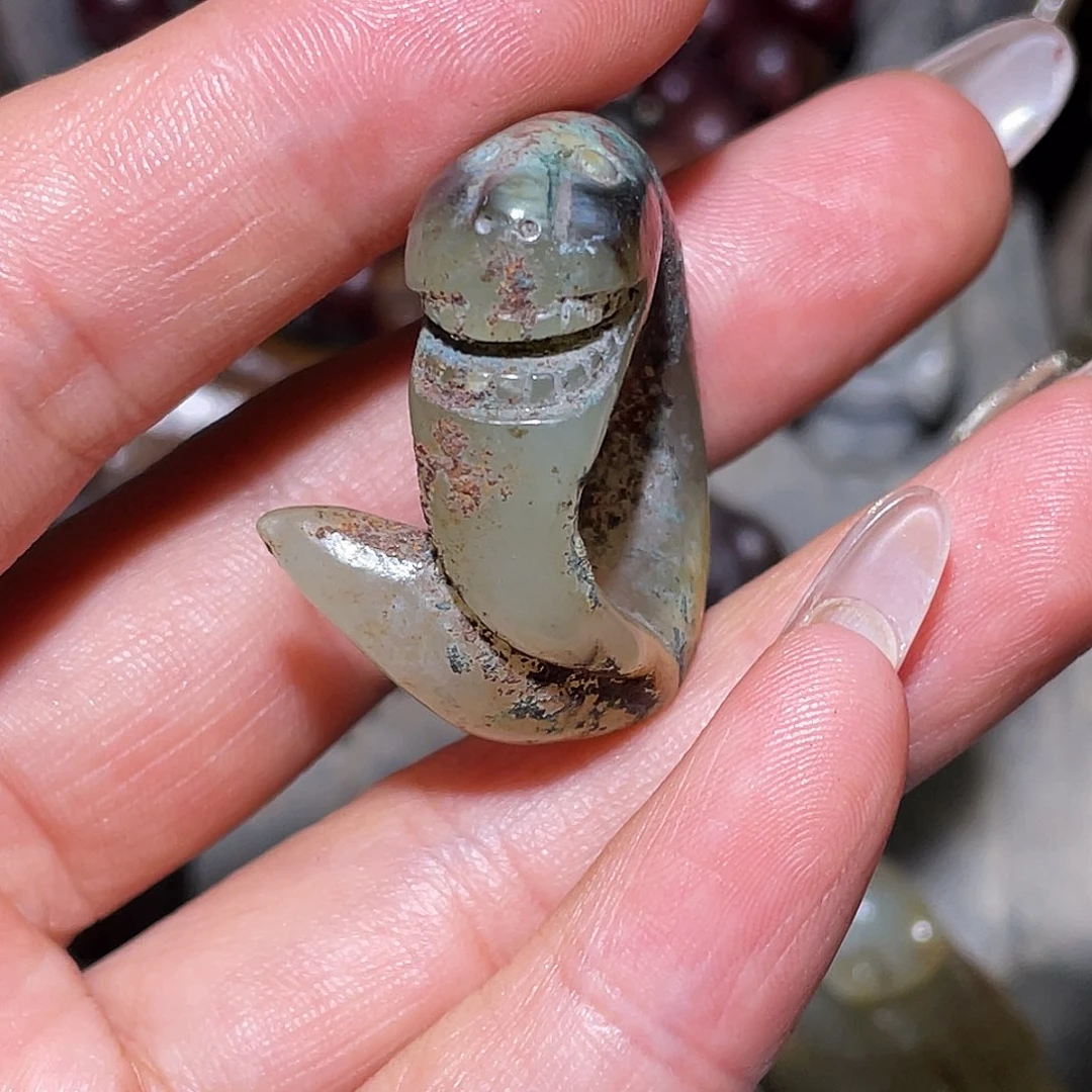 和田玉（糖玉）未镶嵌挂件精美和田玉的盘玩