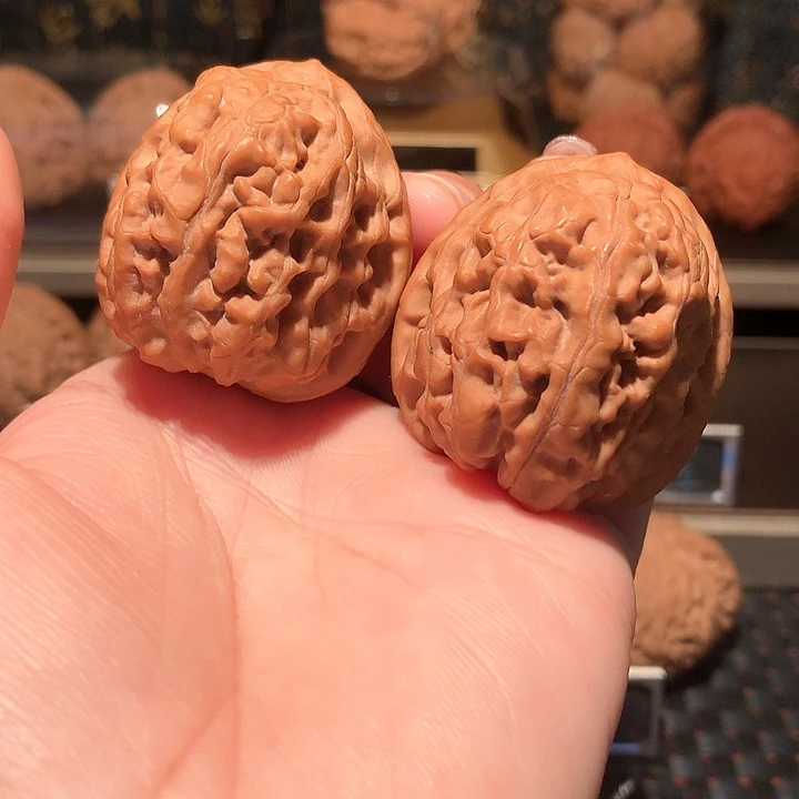 文玩核桃把件至尊宝