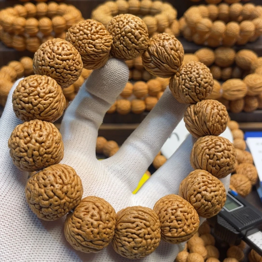 手串桃核卡*…龙鳞凤尾