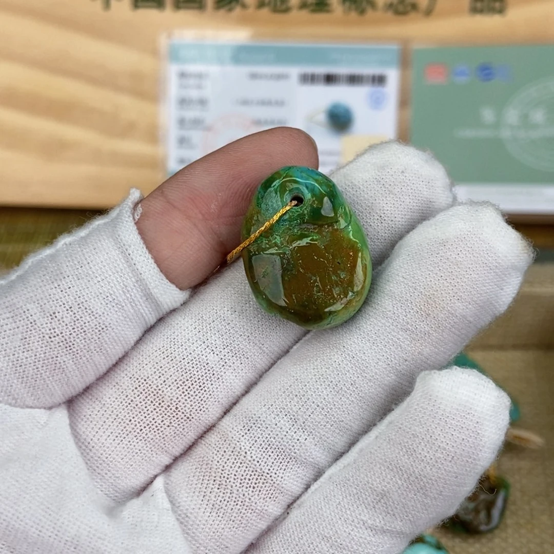 未镶嵌绿松石珠宝奇石