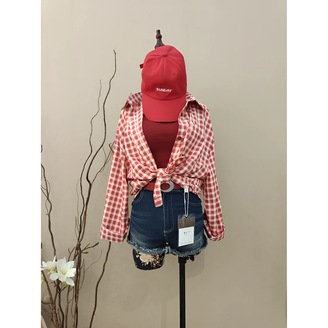 米雪严选一经典格子衬衫女秋减龄长袖宽松红色衬衣吊带短裤三件套