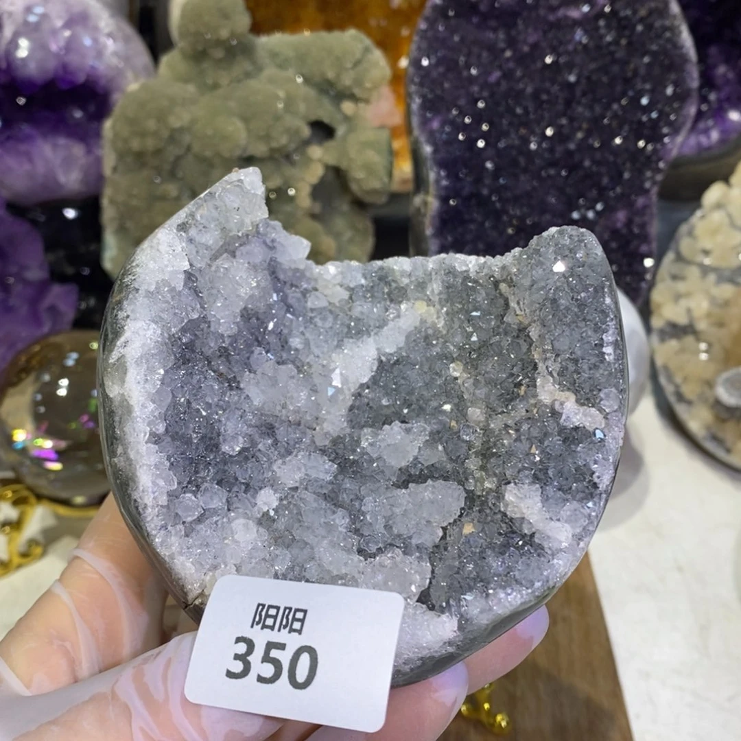 未镶嵌水晶大型摆件（非配饰）