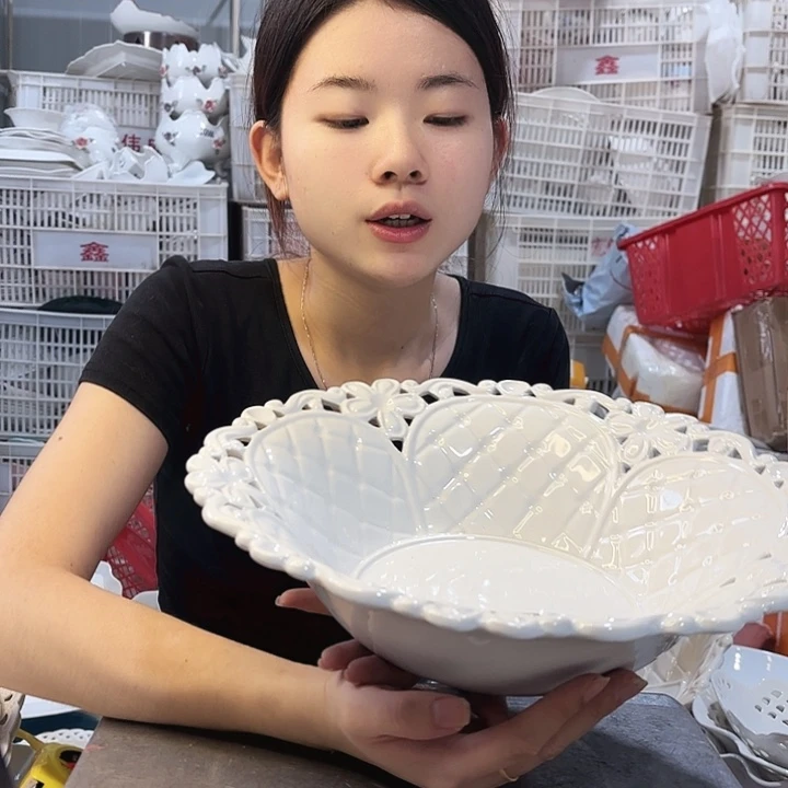 碟微瑕产品………F279一个（颜色不正）