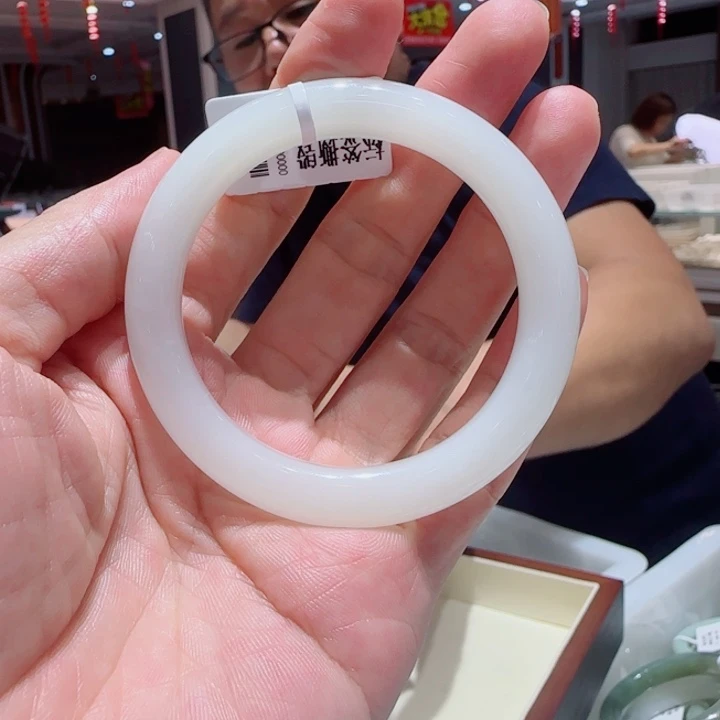 未镶嵌手镯和田玉280