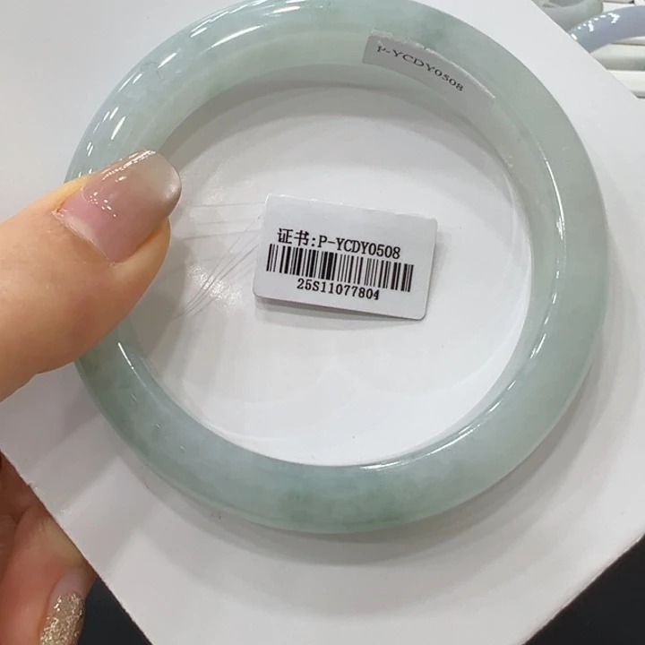 翡翠未镶嵌手镯晴底飘花翡翠手镯