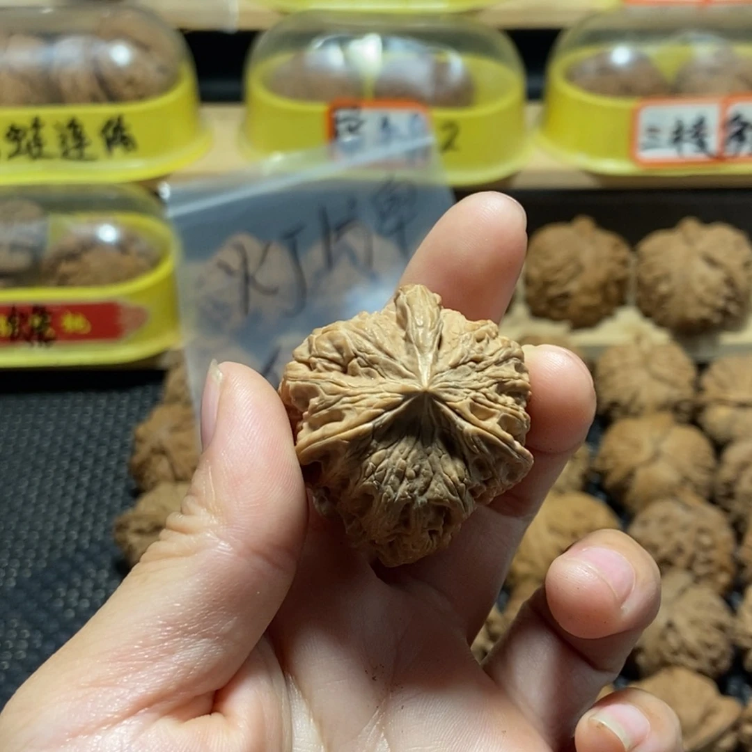 文玩核桃吊坠虎*虎核桃异形