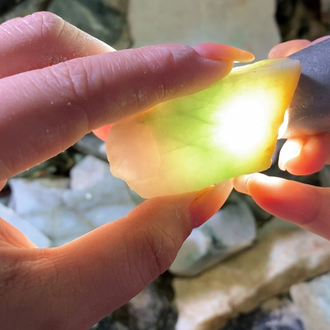 颈饰未镶嵌翡翠天然翡翠