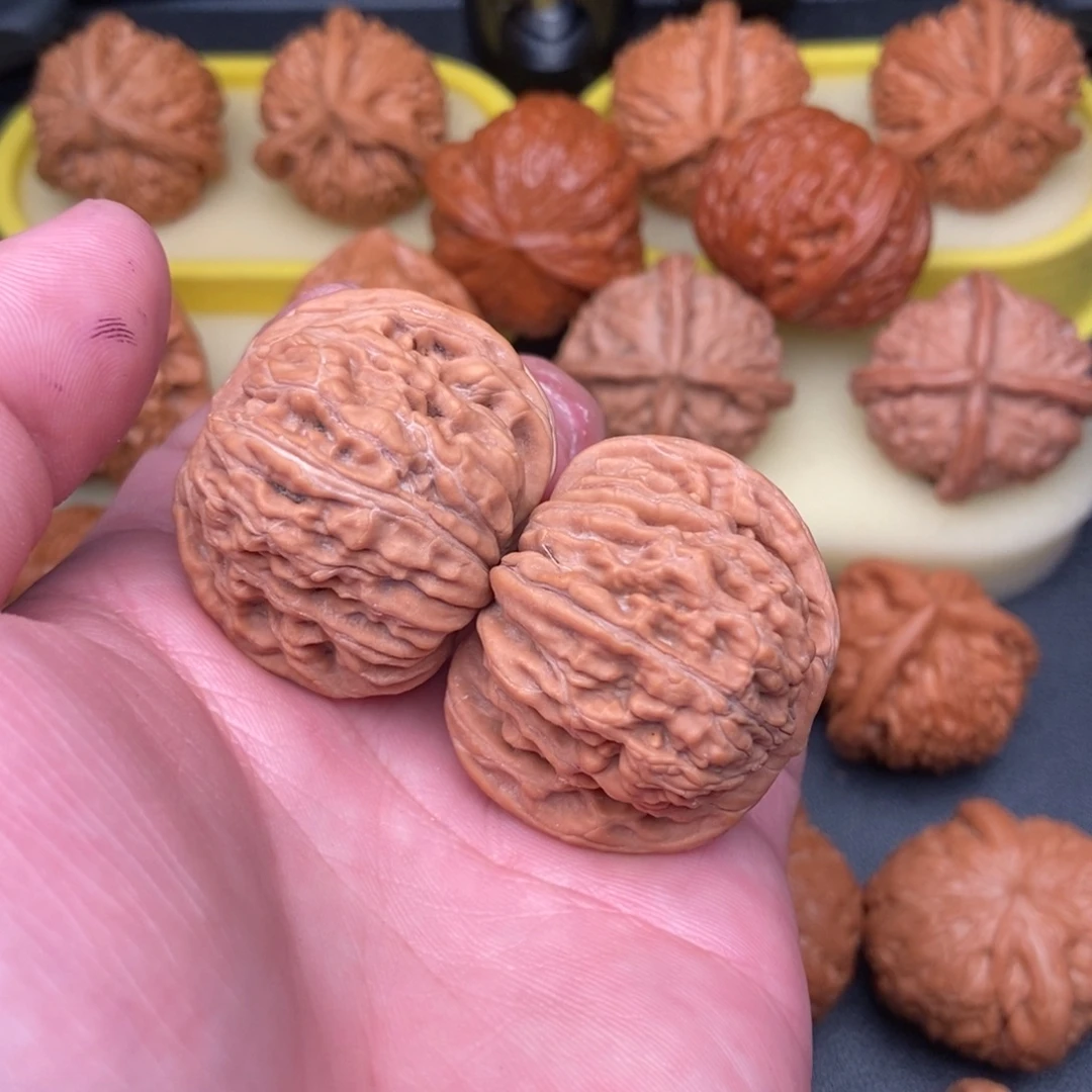 莫***程把件文玩核桃汉高楼38