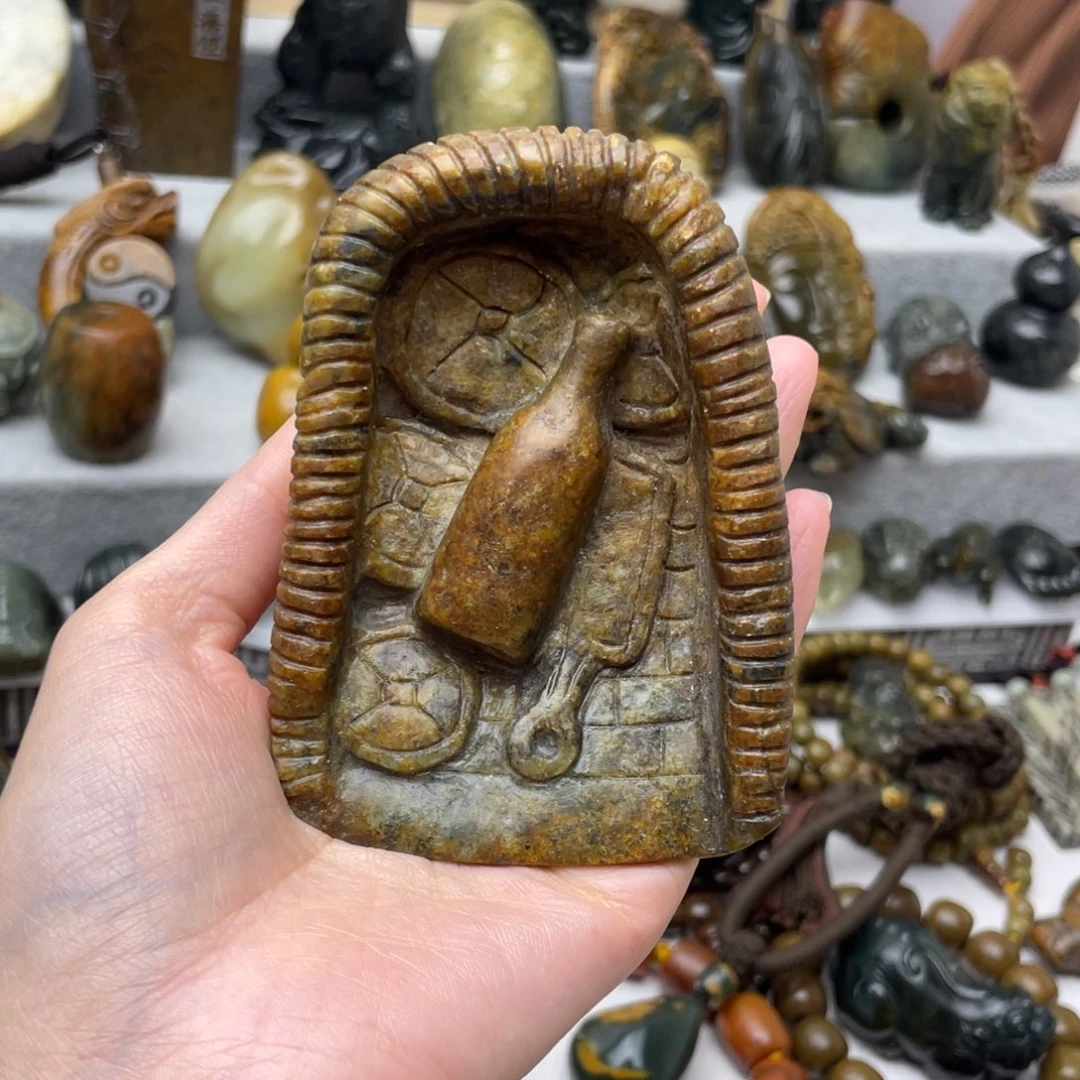 岫岩河磨玉（透闪石质玉）未镶嵌把件
