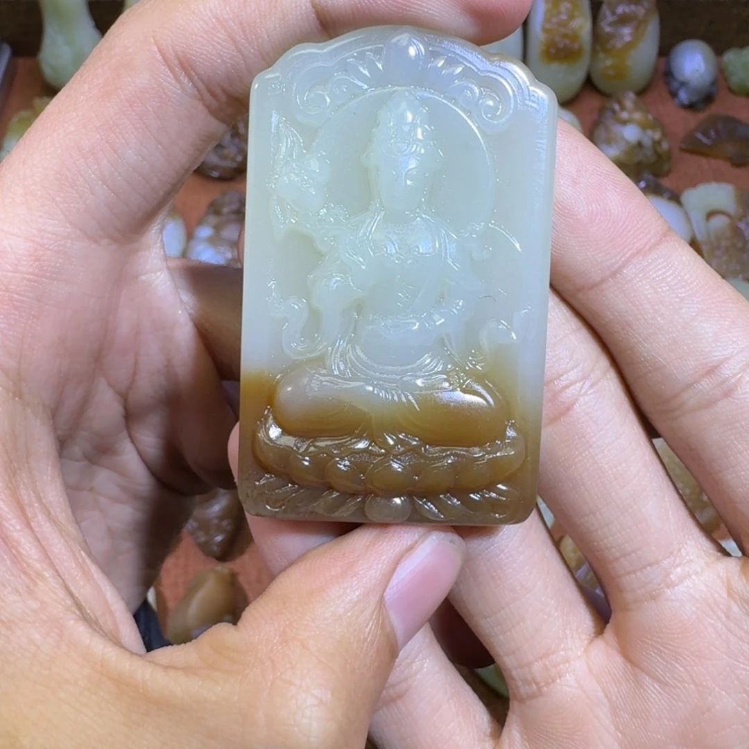 和田玉未镶嵌颈饰