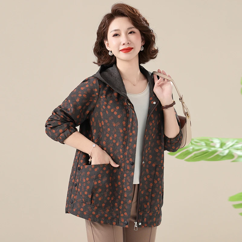 中老年妈妈秋季外套时尚波点上衣60多岁中年妇女春秋大码连帽夹克