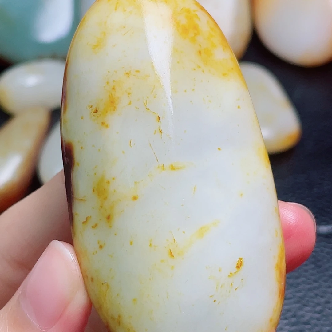 和田玉未镶嵌珠宝奇石