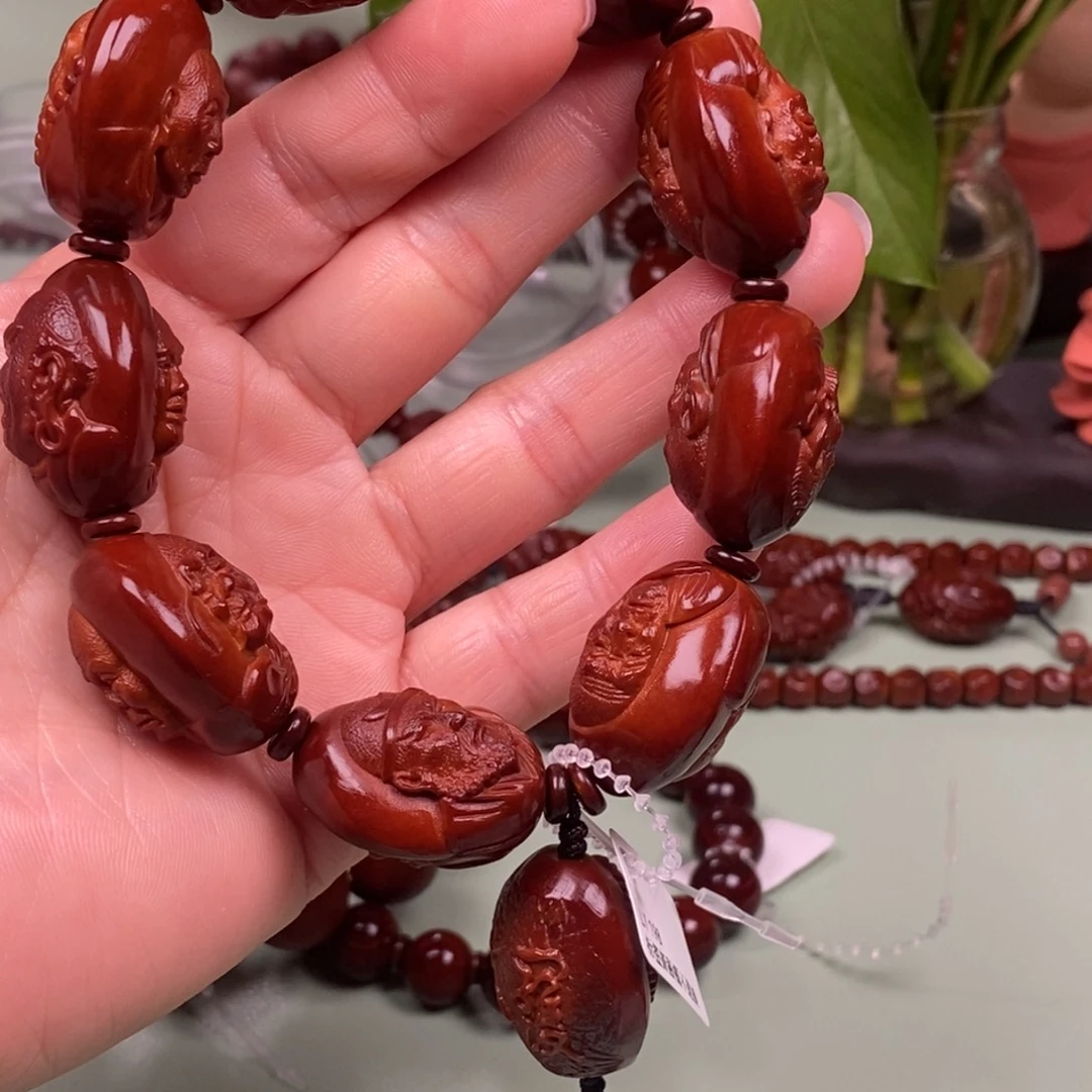 阿***也木质橄榄核回血直播间