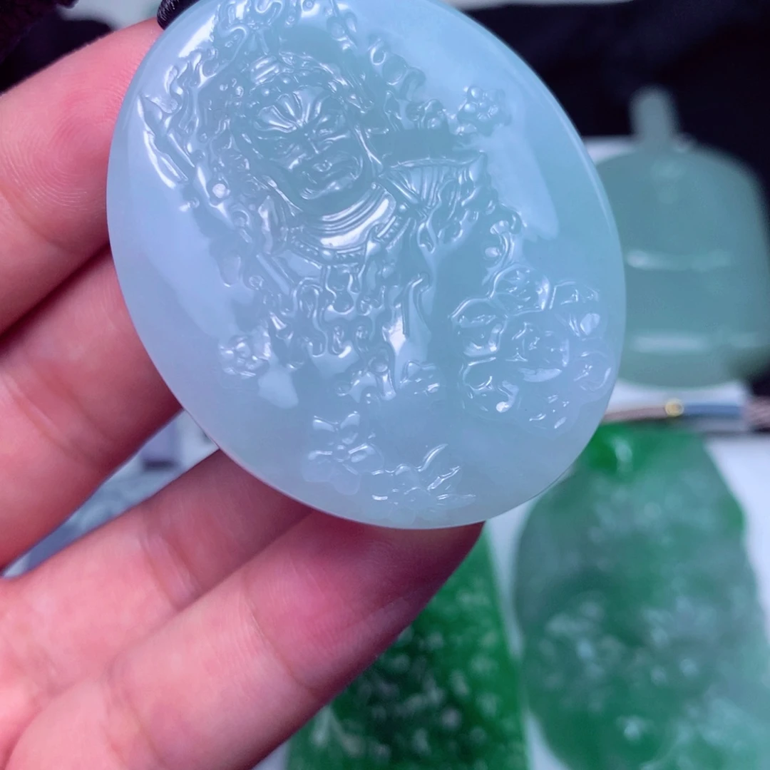 翡翠未镶嵌颈饰天然A货翡翠