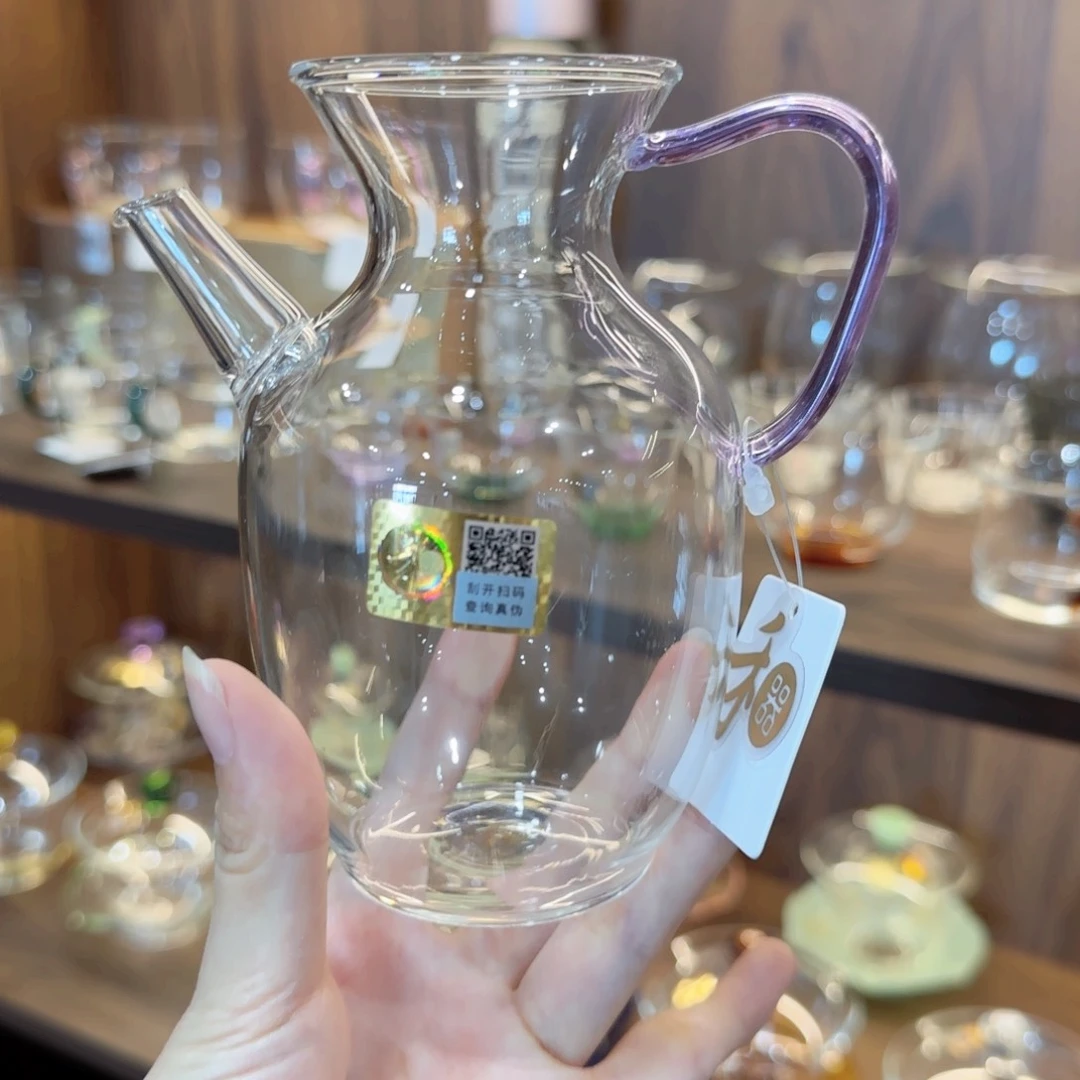 禾器昭然浅紫色。。