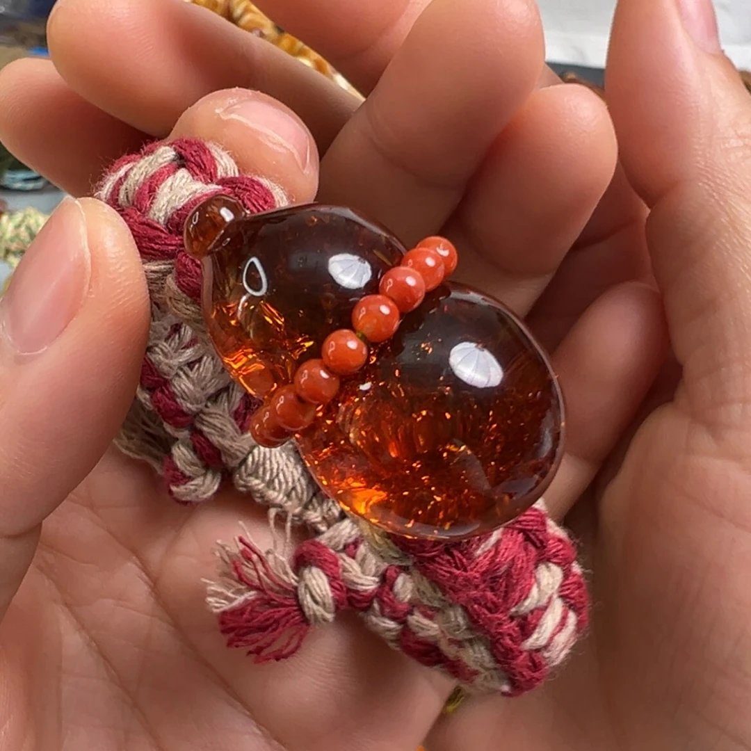 琥珀未镶嵌裸石琥珀